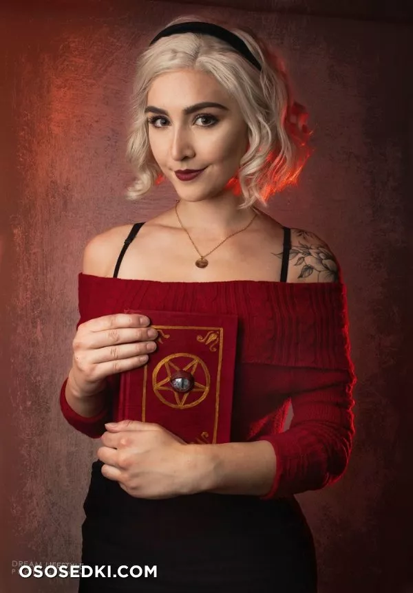 Luxlo - Chilling Adventures of Sabrina cosplay - 19