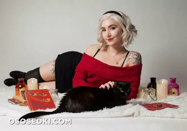 Luxlo - Chilling Adventures of Sabrina cosplay - 24