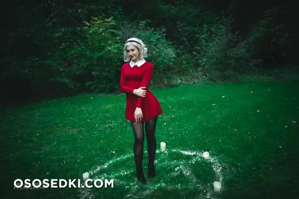 Luxlo - Chilling Adventures of Sabrina cosplay - 42