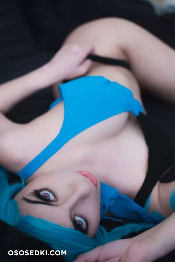 Valentina Kryp - Officer Jinx - erotic patreon cosplay set - 11