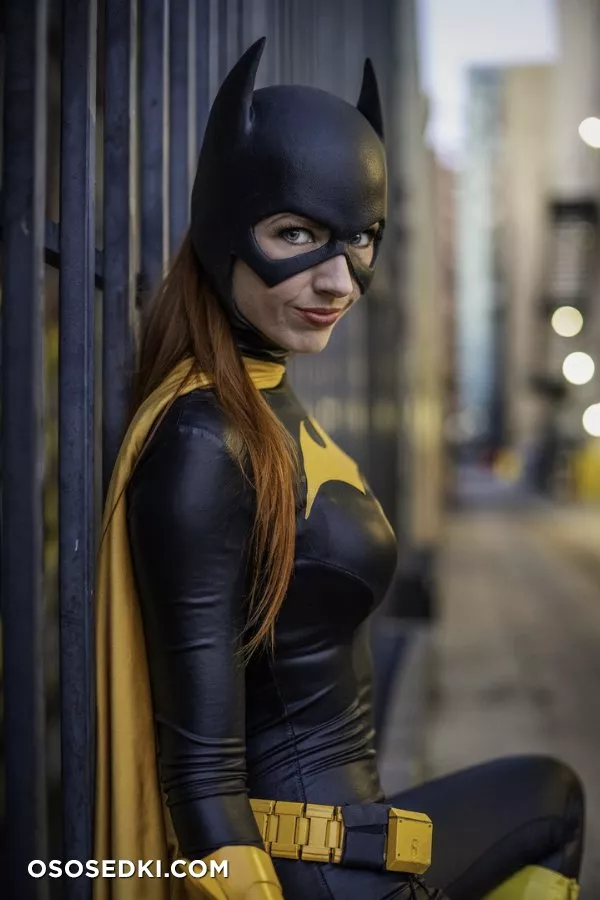 Amanda Lynne - Batgirl cosplay set - 7
