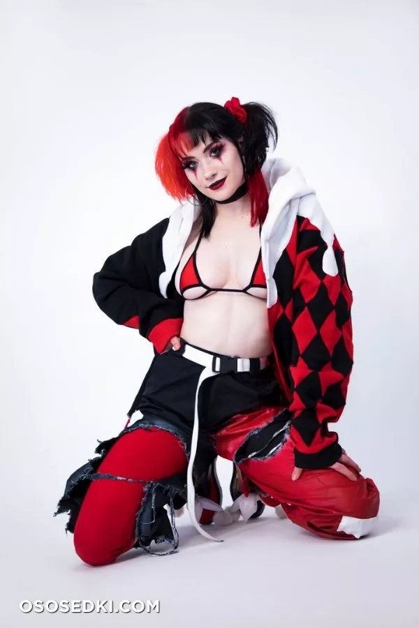 Nichameleon - Harley Quinn patreon cosplay set - 52