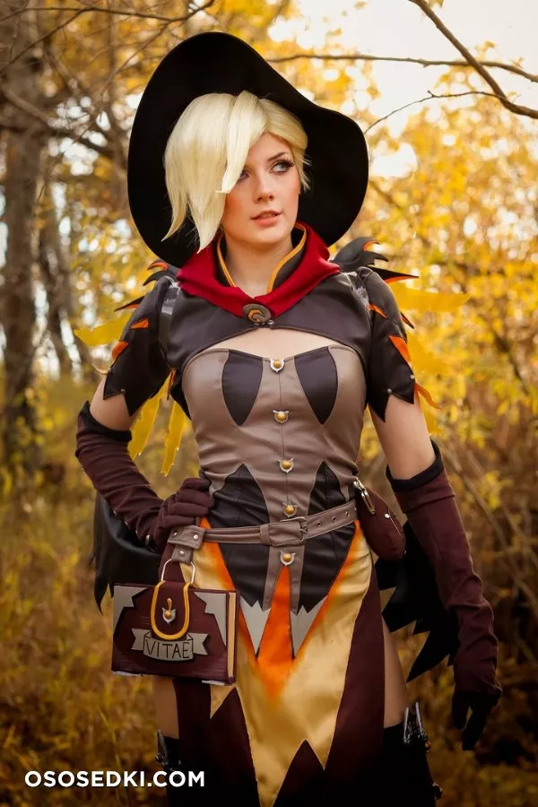 Meggii cosplay - Witch Mercy patreon cosplay set - 5