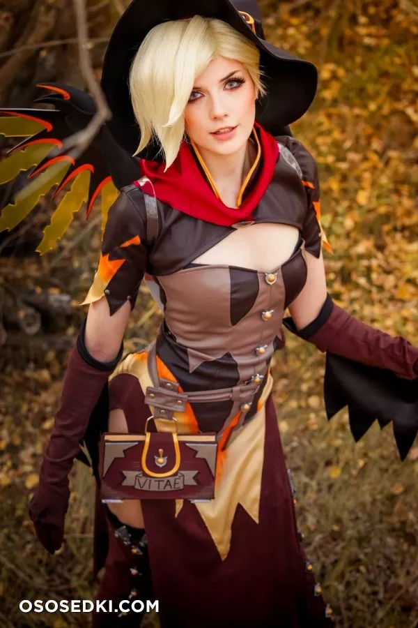 Meggii cosplay - Witch Mercy patreon cosplay set - 10