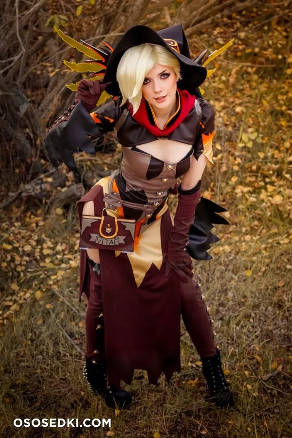 Meggii cosplay - Witch Mercy patreon cosplay set - 11