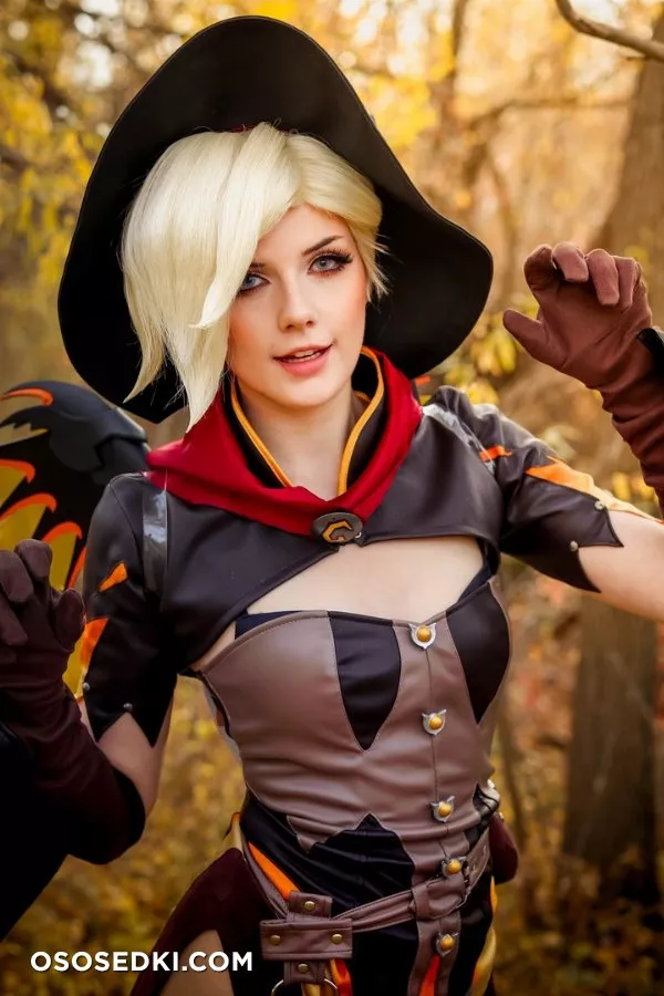 Meggii cosplay - Witch Mercy patreon cosplay set - 12