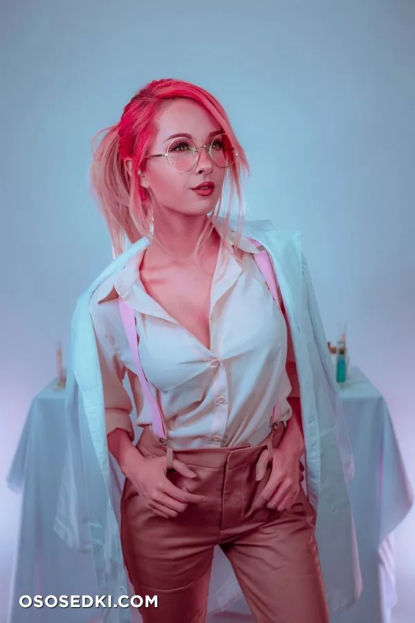 Hendoart cosplay - Princess Bubblegum patreon cosplay set - 2