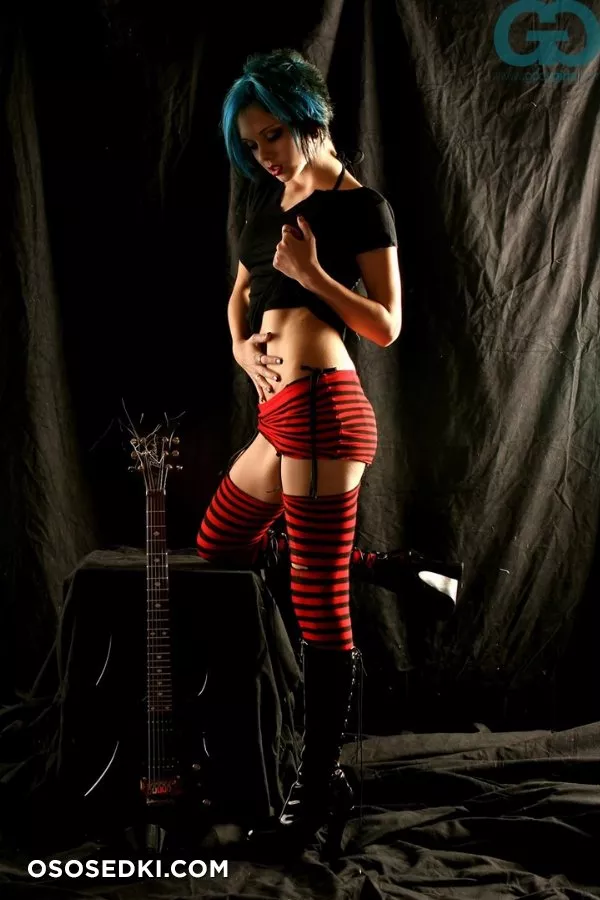SaraOnTheInternet. Striped Stockings. Guitar - 2
