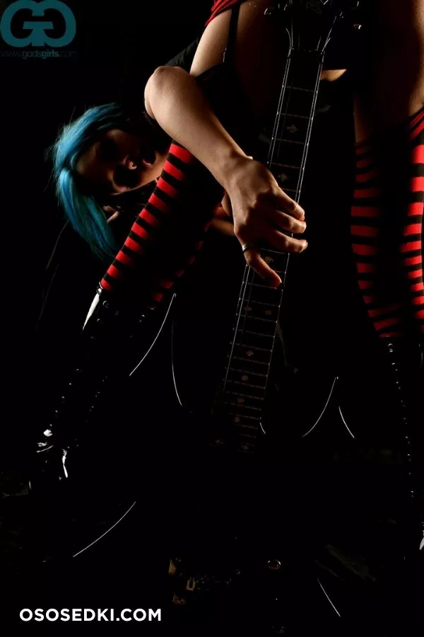 SaraOnTheInternet. Striped Stockings. Guitar - 20