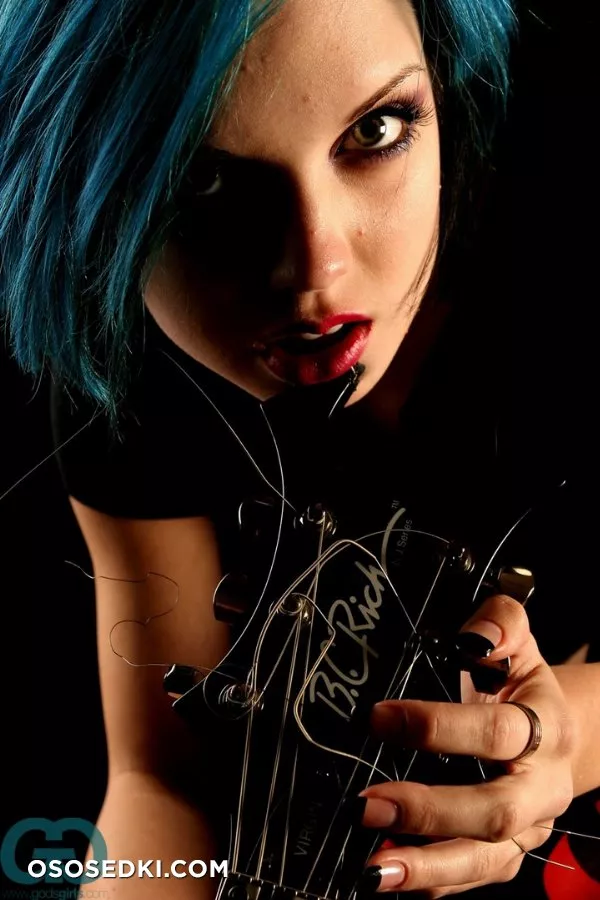 SaraOnTheInternet. Striped Stockings. Guitar - 30