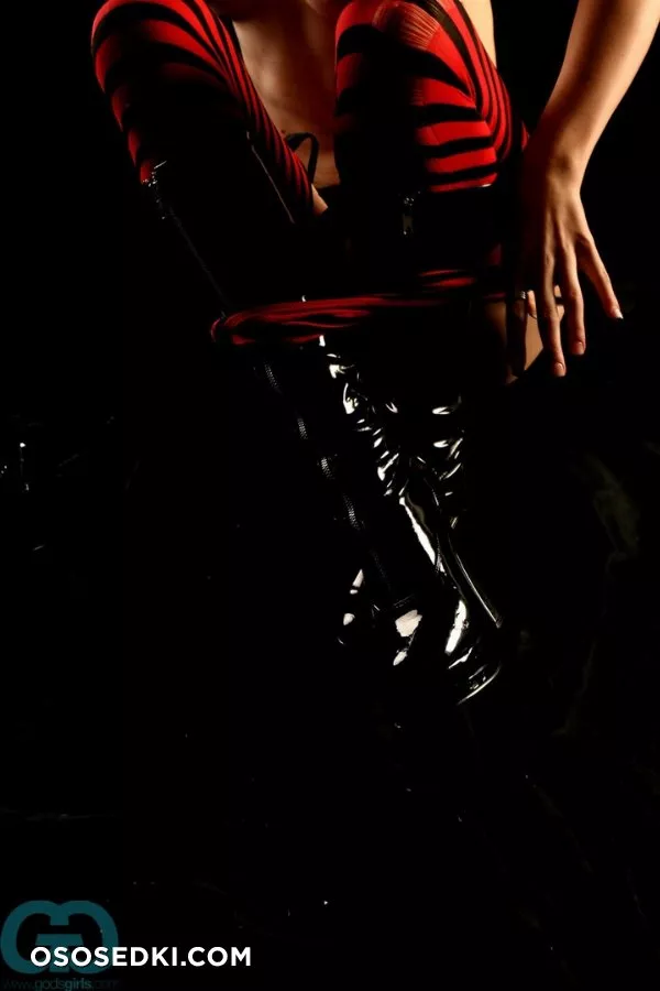 SaraOnTheInternet. Striped Stockings. Guitar - 72