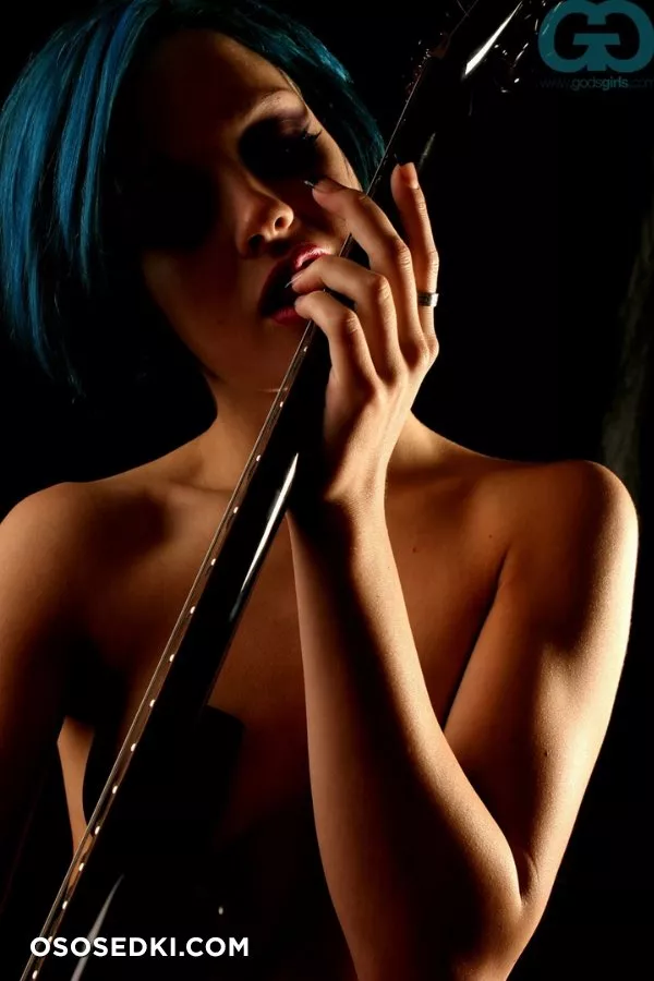 SaraOnTheInternet. Striped Stockings. Guitar - 103