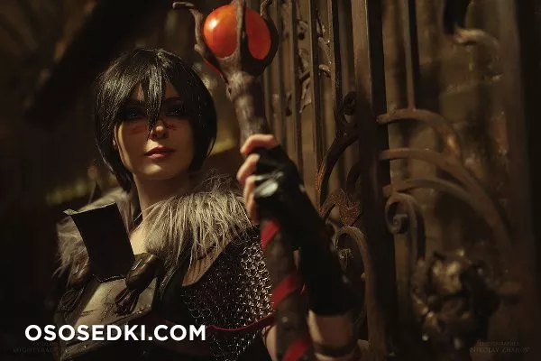 DRAGON AGE II - Fem Hawke - Алиса (Енот) Шпигель cosplay - 17