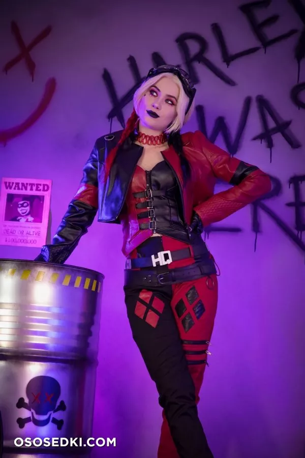 Nichameleon - Harley Quinn patreon cosplay set - 7