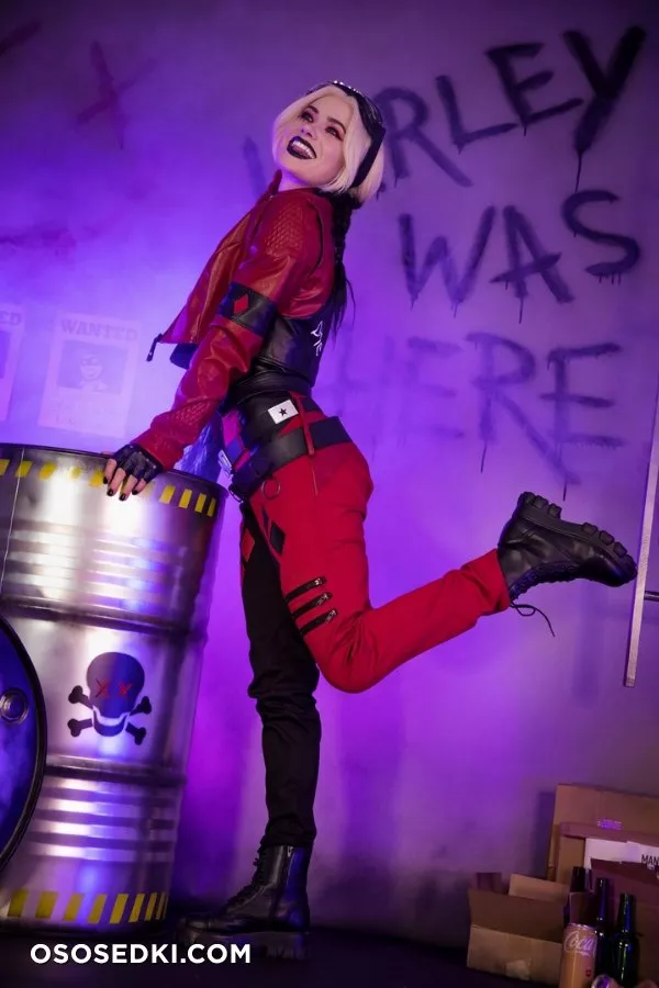 Nichameleon - Harley Quinn patreon cosplay set - 10