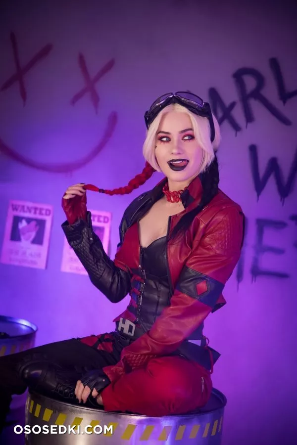Nichameleon - Harley Quinn patreon cosplay set - 26