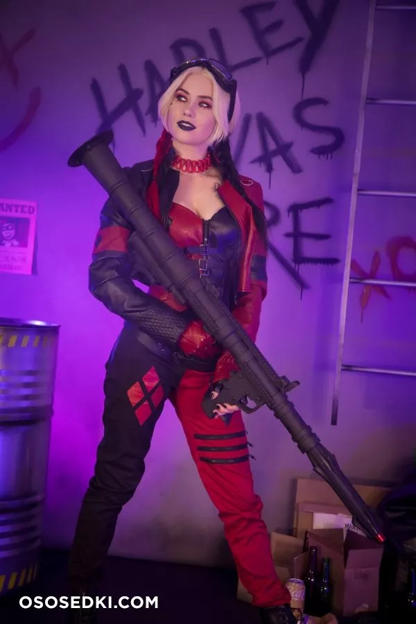 Nichameleon - Harley Quinn patreon cosplay set - 43