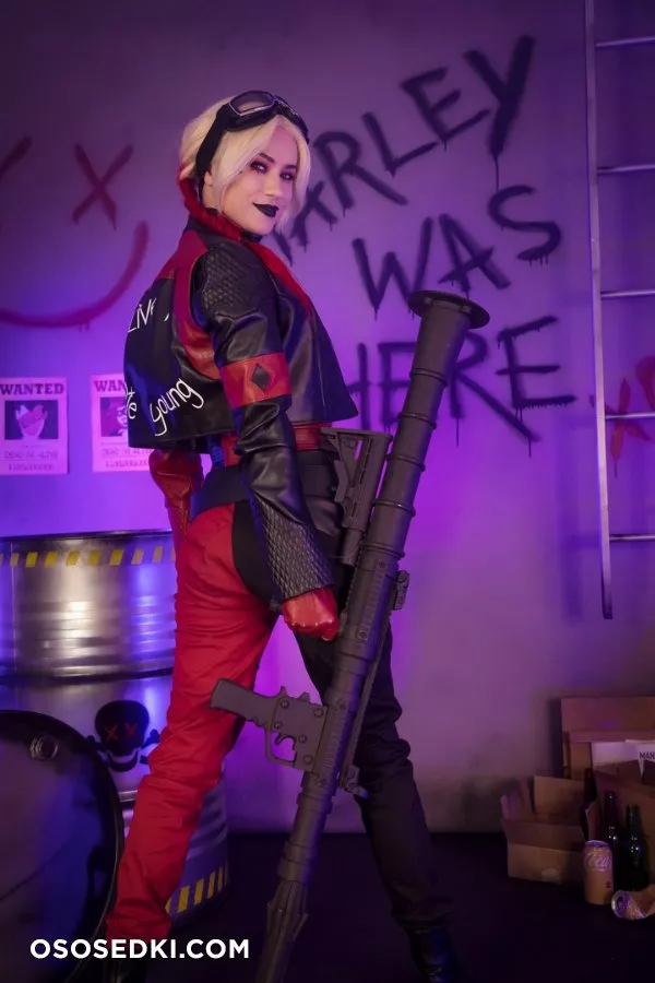 Nichameleon - Harley Quinn patreon cosplay set - 45