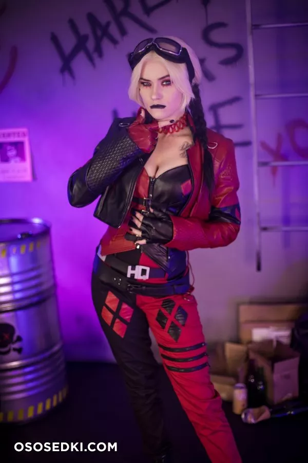 Nichameleon - Harley Quinn patreon cosplay set - 53