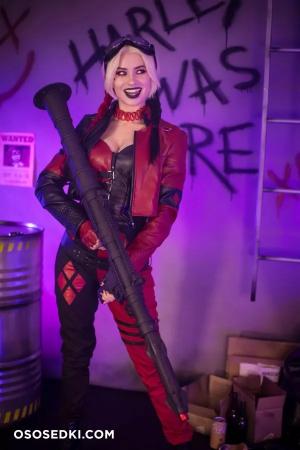 Nichameleon - Harley Quinn patreon cosplay set - 61