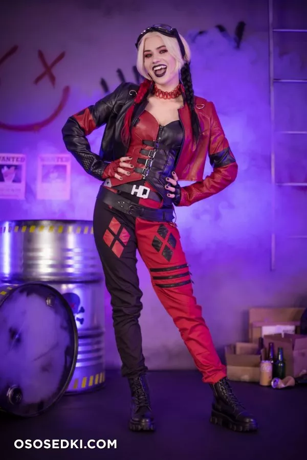 Nichameleon - Harley Quinn patreon cosplay set - 68