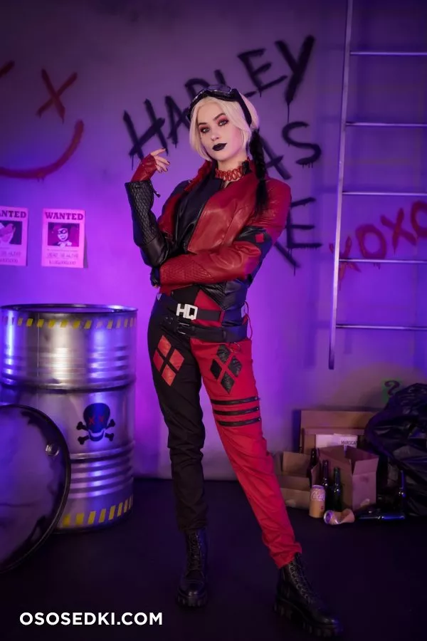 Nichameleon - Harley Quinn patreon cosplay set - 87