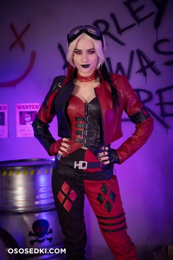 Nichameleon - Harley Quinn patreon cosplay set - 88
