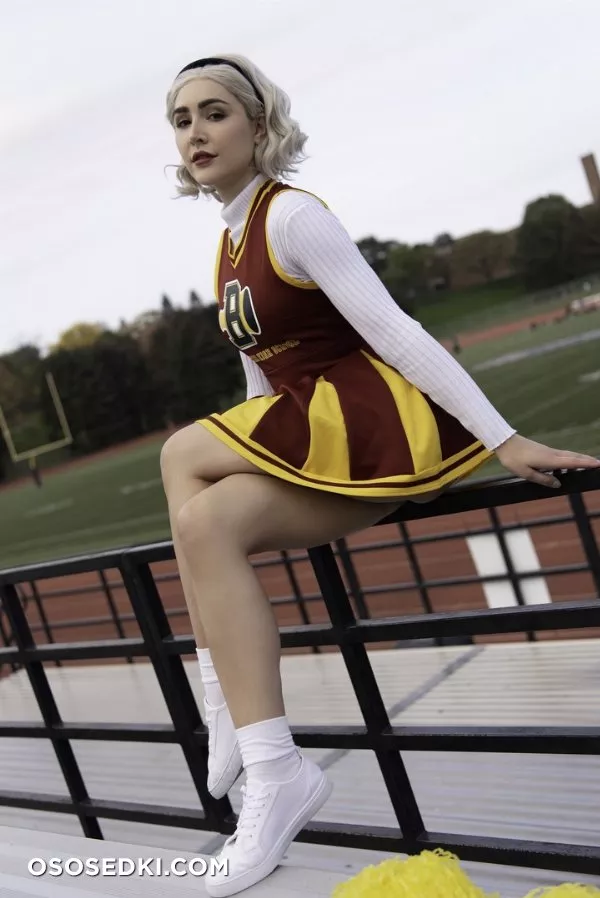 Luxlo cosplay - Cheer Sabrina patreon set - 8