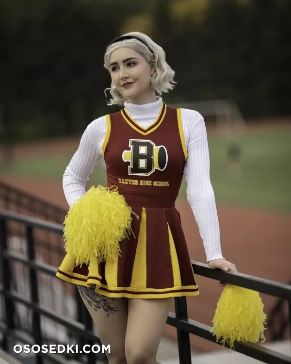 Luxlo cosplay - Cheer Sabrina patreon set - 9