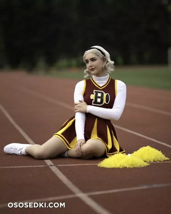 Luxlo cosplay - Cheer Sabrina patreon set - 13