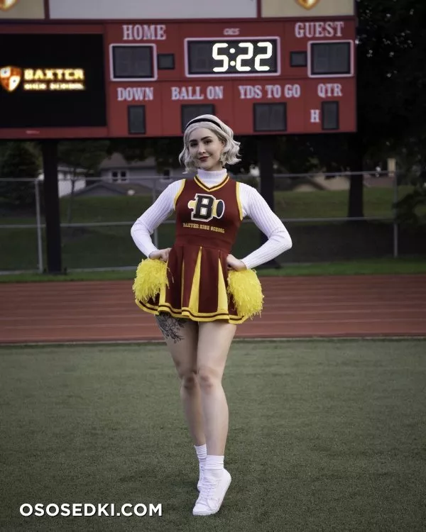 Luxlo cosplay - Cheer Sabrina patreon set - 20