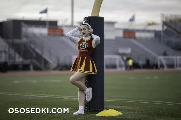 Luxlo cosplay - Cheer Sabrina patreon set - 24
