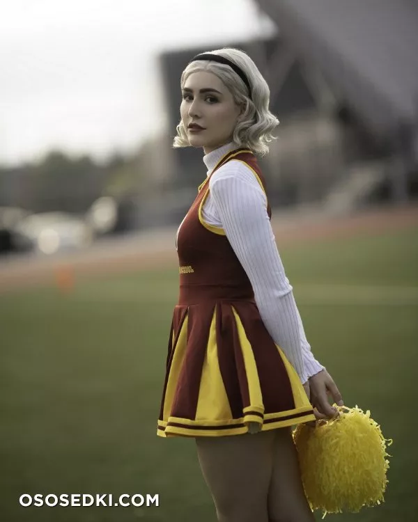 Luxlo cosplay - Cheer Sabrina patreon set - 28