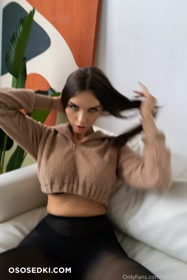 Vika Mednis - onlyfans - 20