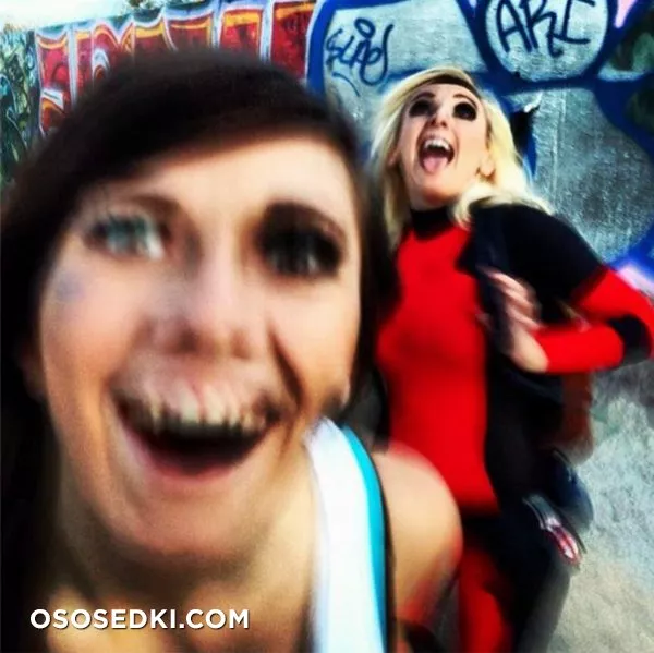 Jessica Nigri and Lindsay Elyse - 165
