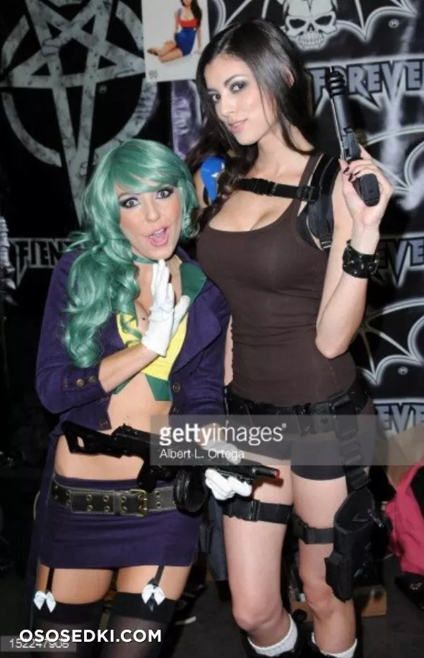 Jessica Nigri and LeeAnna Vamp - 1