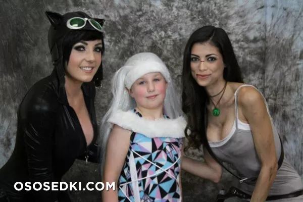 Jessica Nigri and LeeAnna Vamp - 3