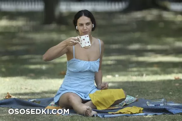 Джессика Браун Финдлей голая - фото Jessica Brown Findlay - 41