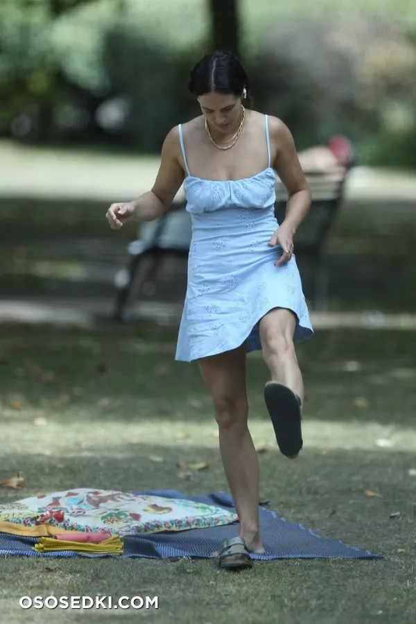 Джессика Браун Финдлей голая - фото Jessica Brown Findlay - 50