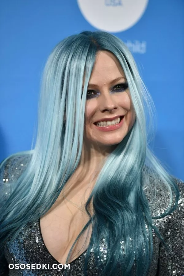 Аврил Лавин голая, фото Avril Lavigne - 110