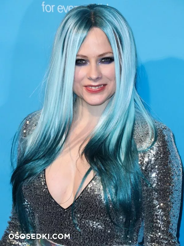 Аврил Лавин голая, фото Avril Lavigne - 136