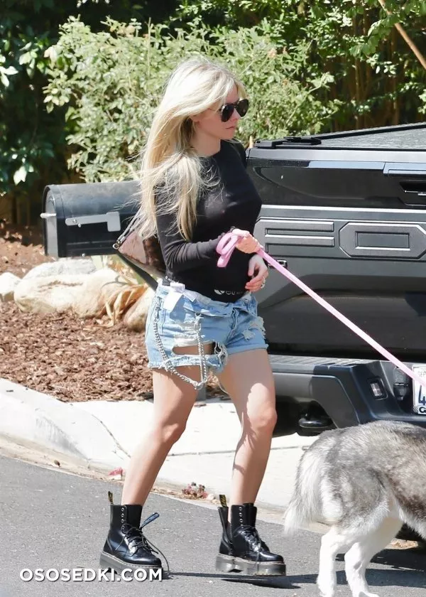 Аврил Лавин голая, фото Avril Lavigne - 201