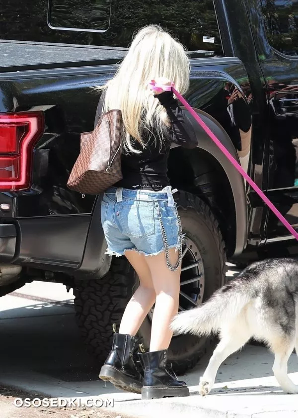 Аврил Лавин голая, фото Avril Lavigne - 212