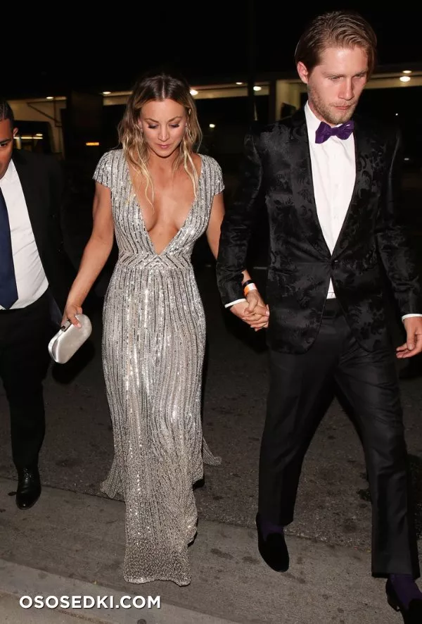 Кейли Куоко (Kaley Cuoco) голая. Украденное фото - 93