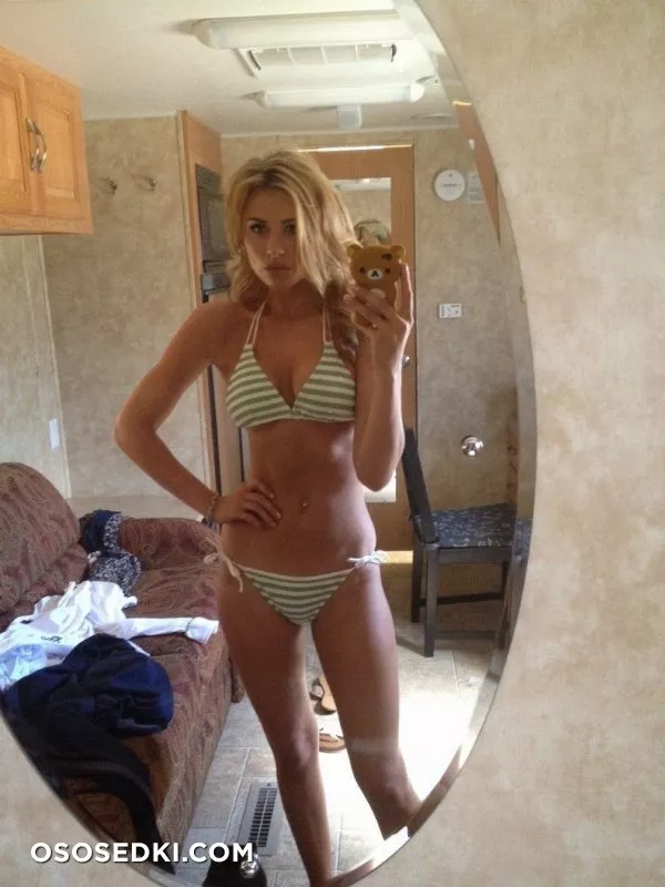Аманда Мичалка голая, фото AJ Michalka  - 15