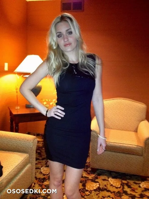 Аманда Мичалка голая, фото AJ Michalka  - 21