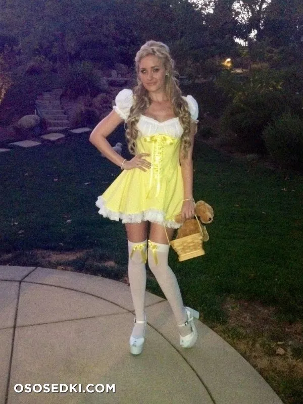 Аманда Мичалка голая, фото AJ Michalka  - 36