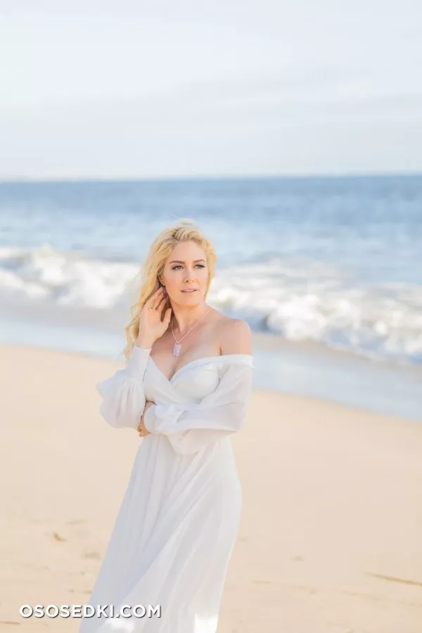 Хайди Монтаг голая - фото Heidi Montag в бикини - 248