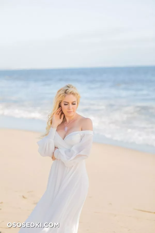 Хайди Монтаг голая - фото Heidi Montag в бикини - 249