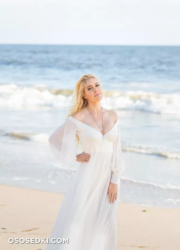 Хайди Монтаг голая - фото Heidi Montag в бикини - 255